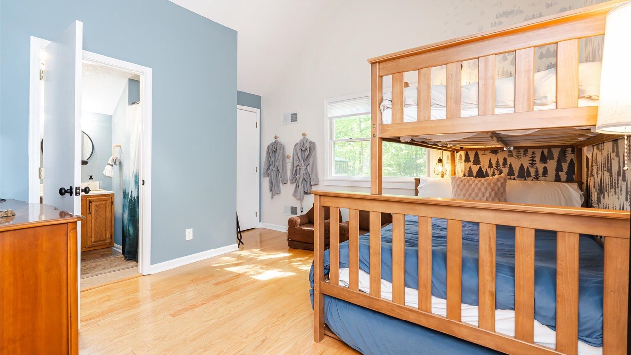 Photo of Bedroom in Berkeley Springs