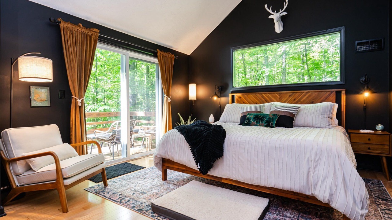 Photo of Bedroom in Berkeley Springs