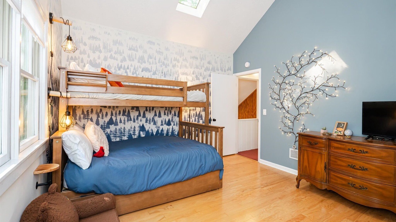 Photo of Bedroom in Berkeley Springs