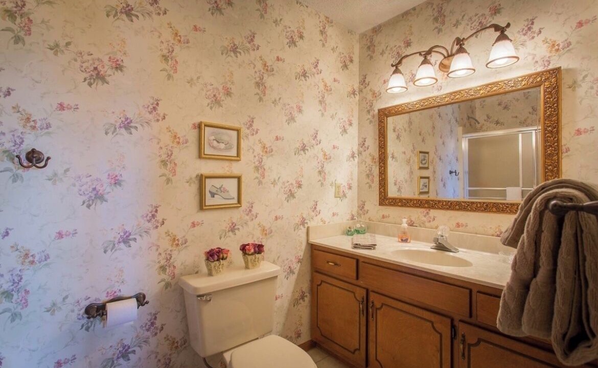 Photo of Bathroom in Newland