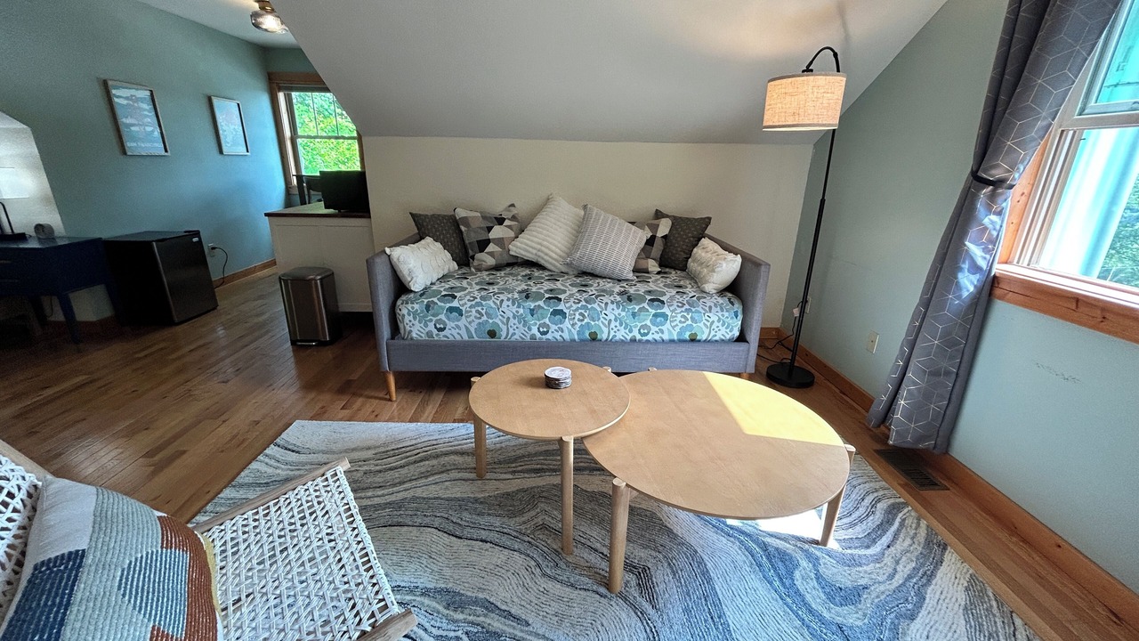 Photo of Livingroom in Burnsville