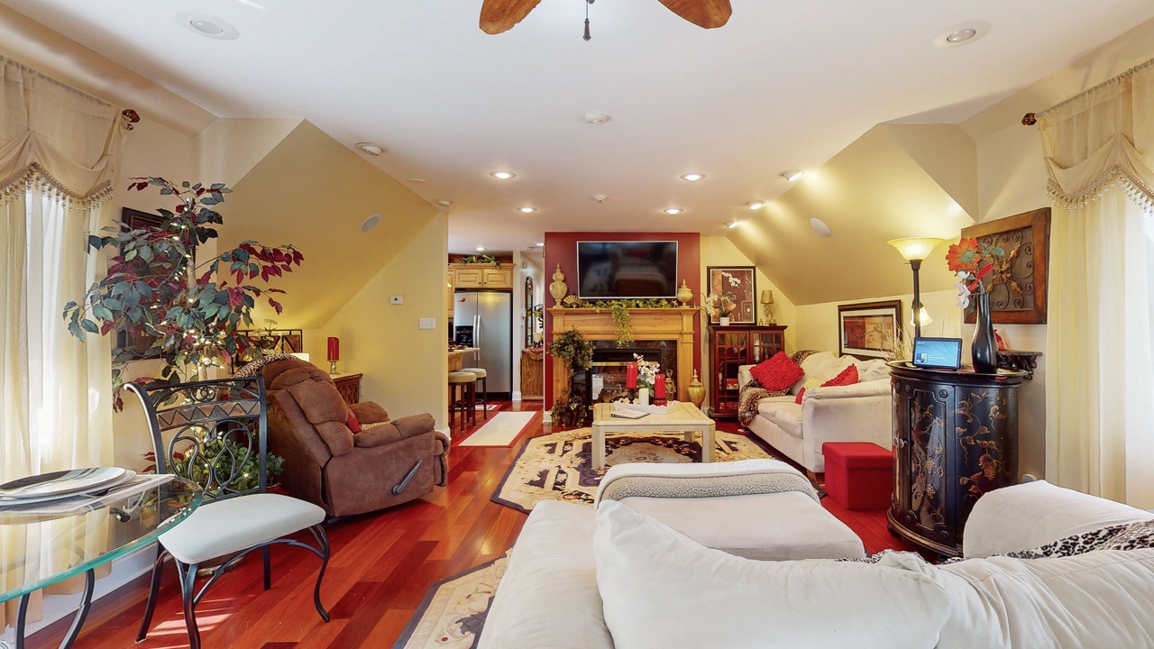 Photo of Livingroom in Swannanoa