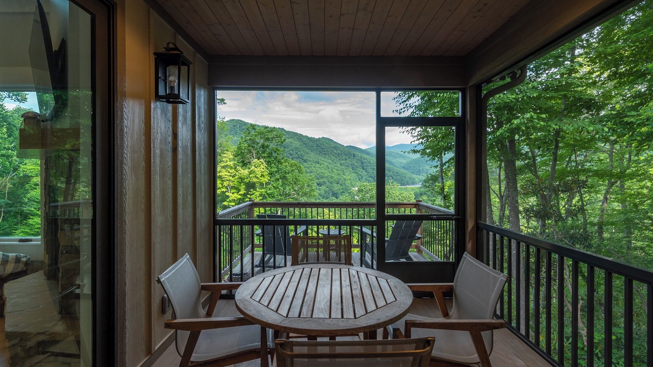 Photo of Livingroom in Swannanoa