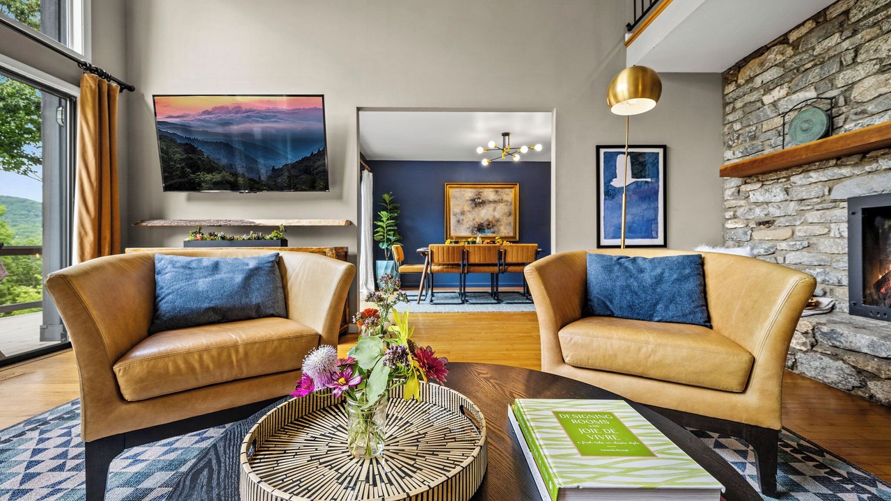 Photo of Livingroom in Black Mountain