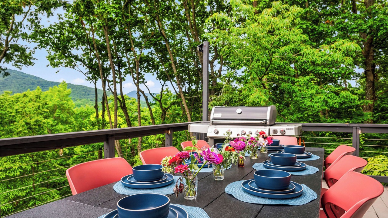 Photo of Outdoor in Black Mountain