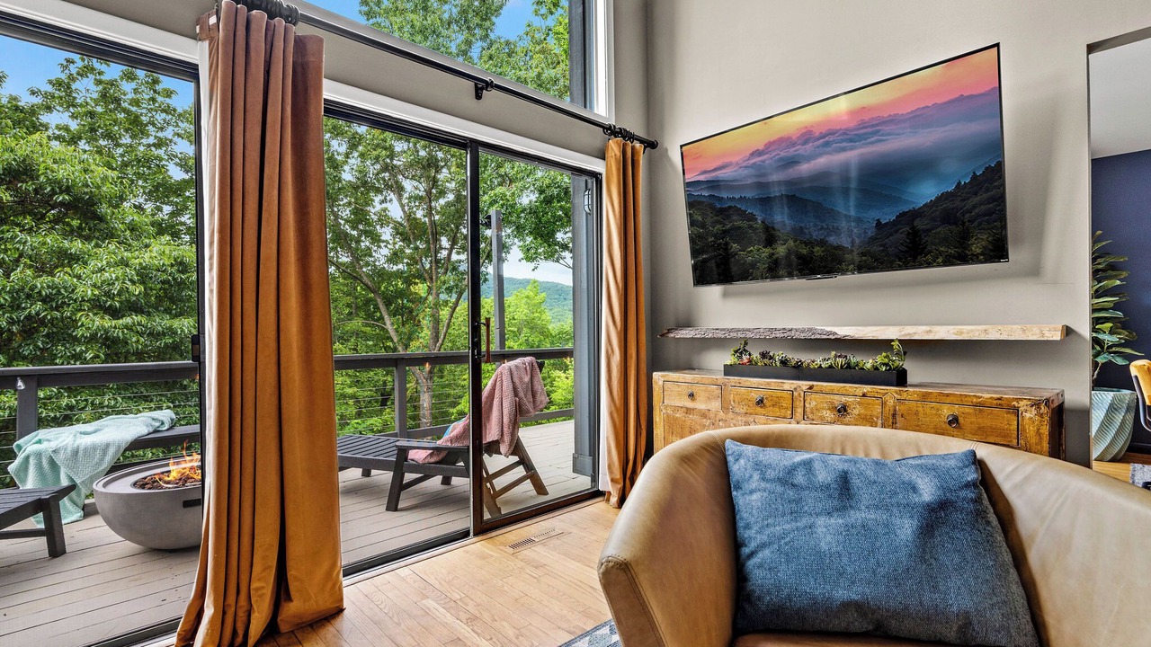 Photo of Livingroom in Black Mountain