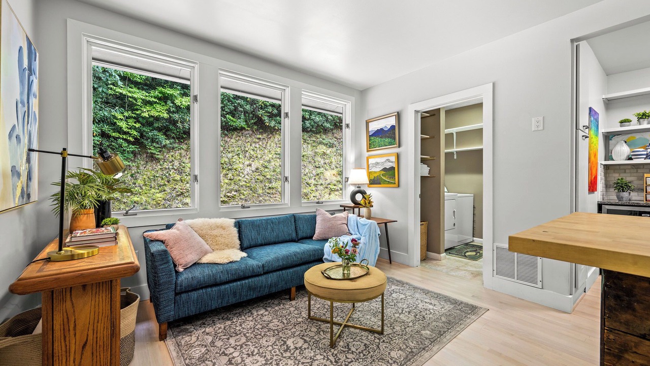 Photo of Livingroom in Black Mountain