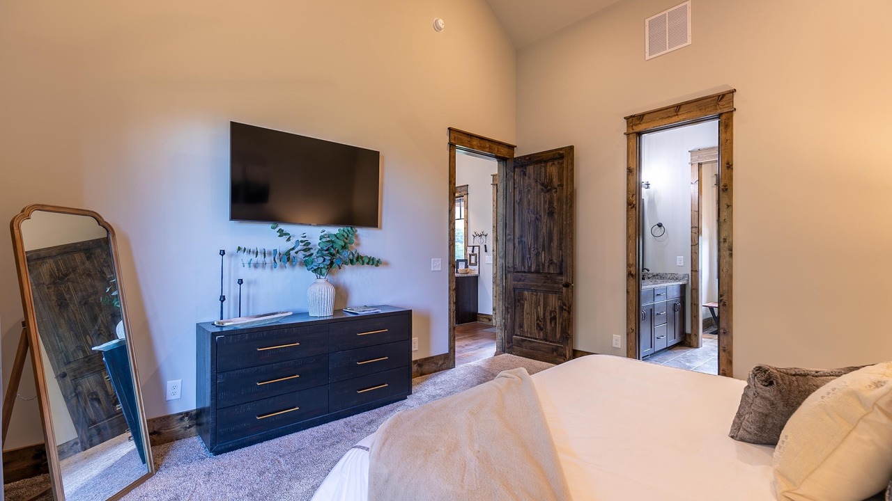 Photo of Bedroom in Elk Park