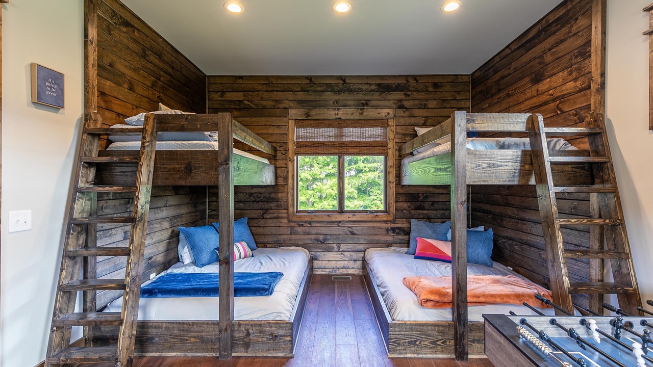 Photo of Bedroom in Elk Park