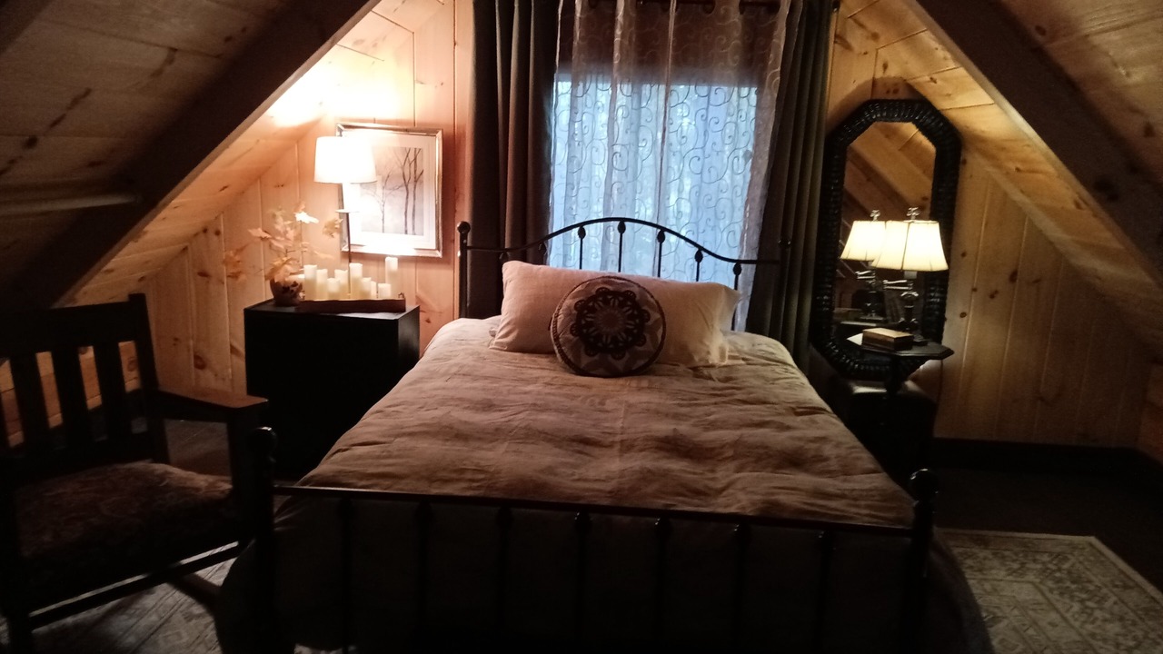 Photo of Bedroom in West Union