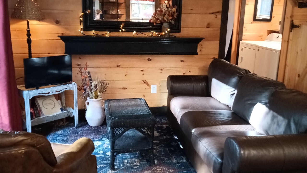 Photo of Livingroom in West Union