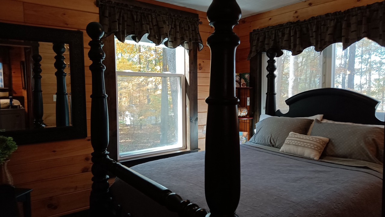 Photo of Bedroom in West Union