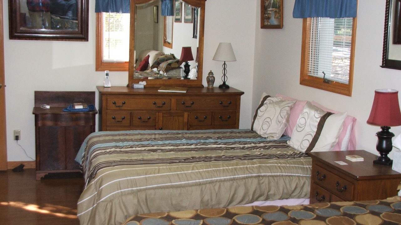 Photo of Bedroom in Newland
