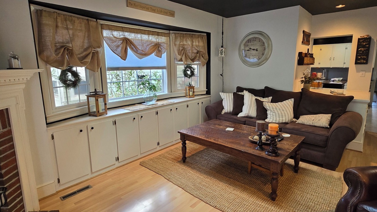 Photo of Livingroom in Frederick