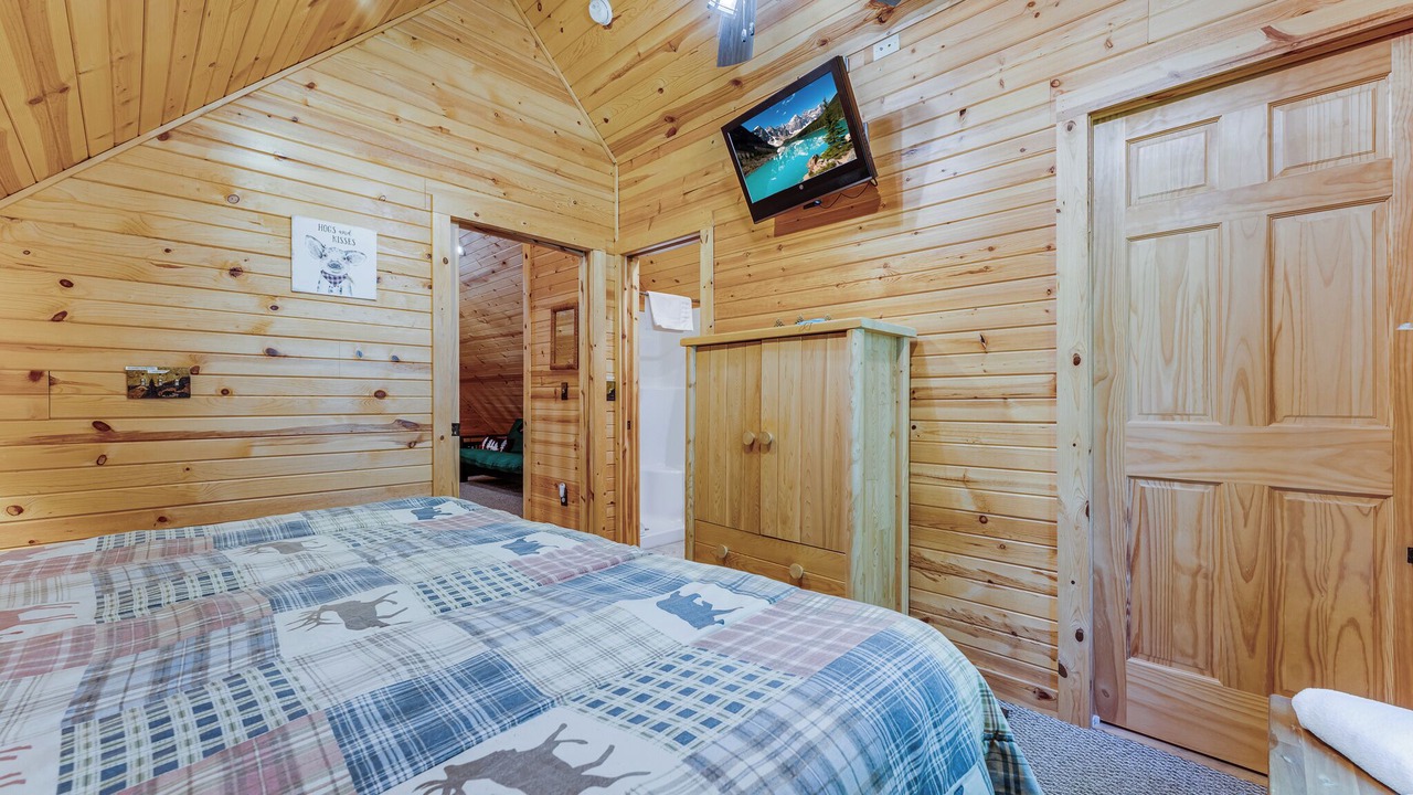 Photo of Bedroom in Thayerville