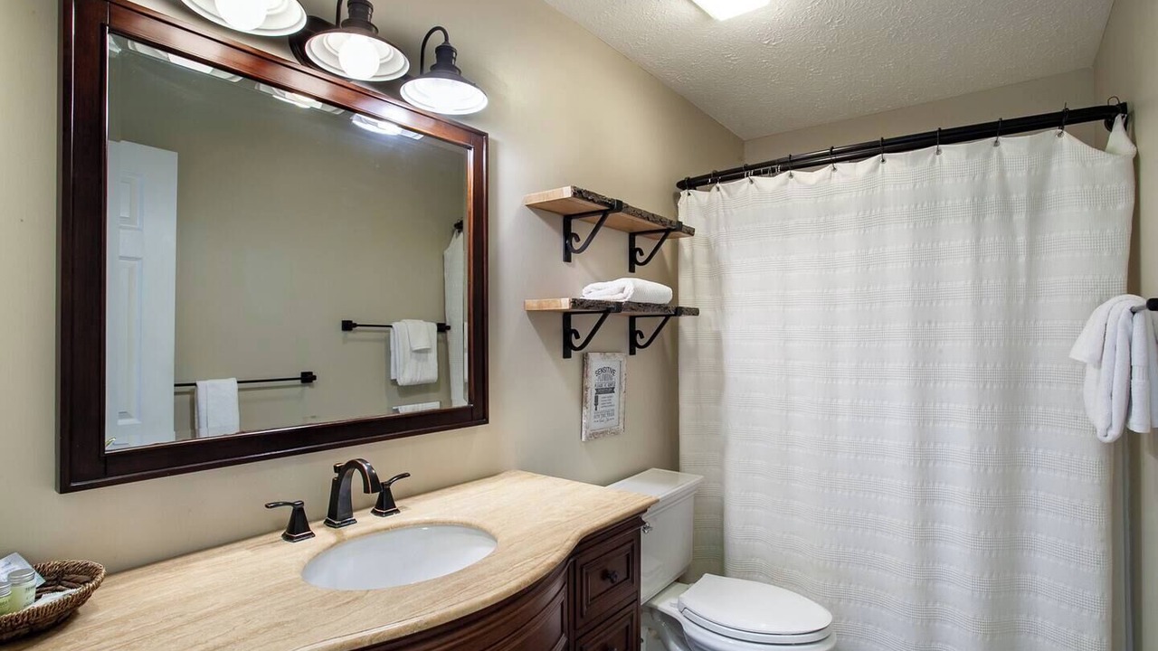 Photo of Bathroom in Sevierville