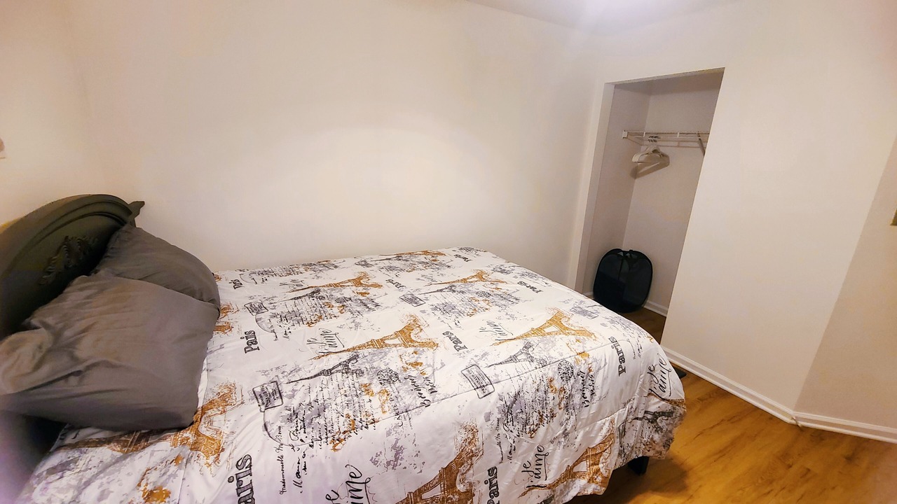 Photo of Bedroom in Downtown