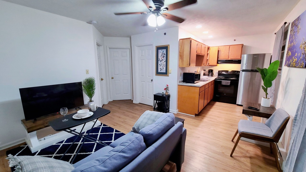 Photo of Livingroom in Downtown