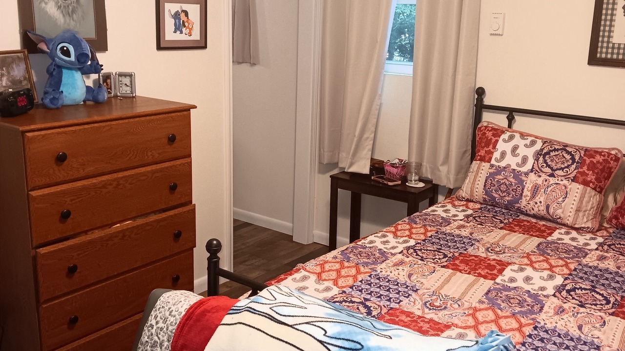 Photo of Bedroom in Newland