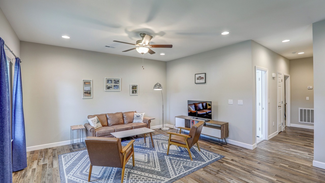 Photo of Livingroom in Johnson City