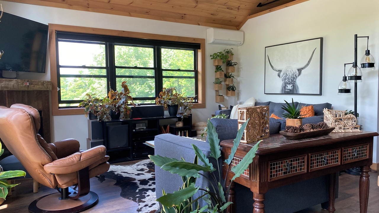 Photo of Bedroom in Roan Mountain