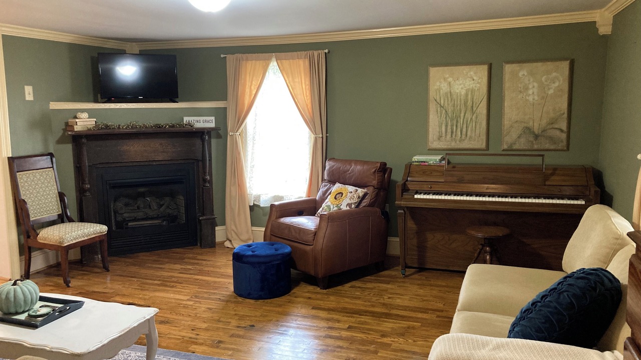 Photo of Livingroom in Jefferson