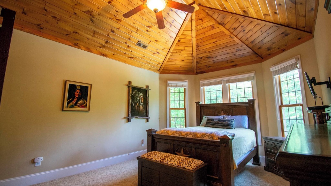 Photo of Bedroom in Sevierville