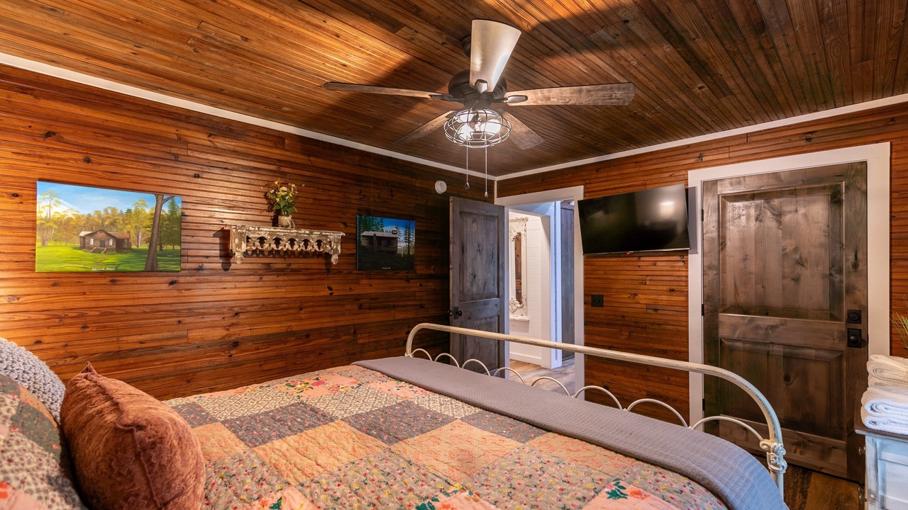 Photo of Bedroom in Linville