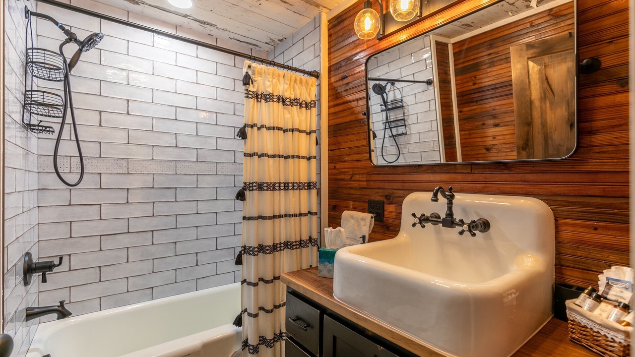 Photo of Bathroom in Linville