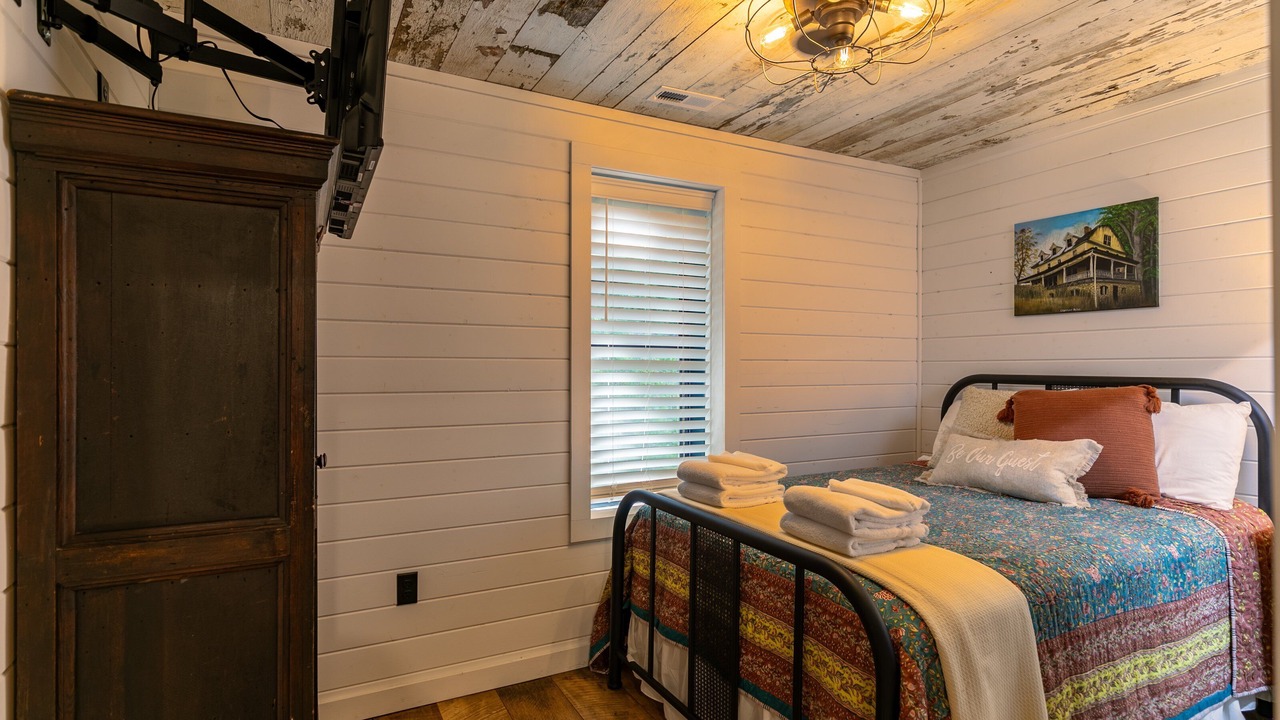Photo of Bedroom in Linville