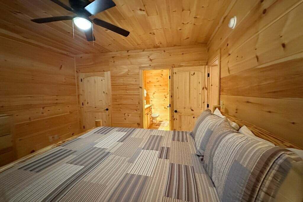 Photo of Bedroom in Lake Lure