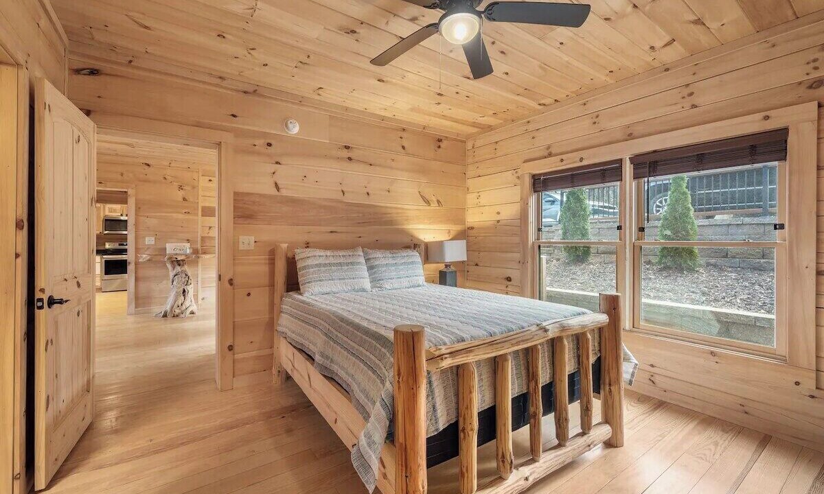 Photo of Bedroom in Lake Lure