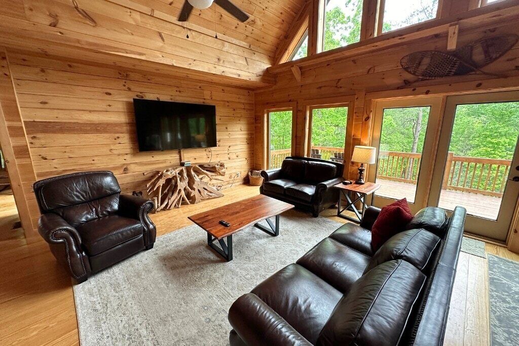 Photo of Livingroom in Lake Lure