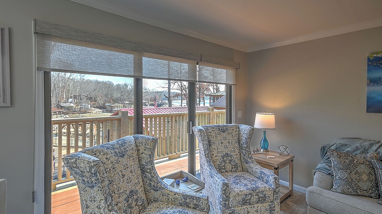Photo of Livingroom in Oak Grove