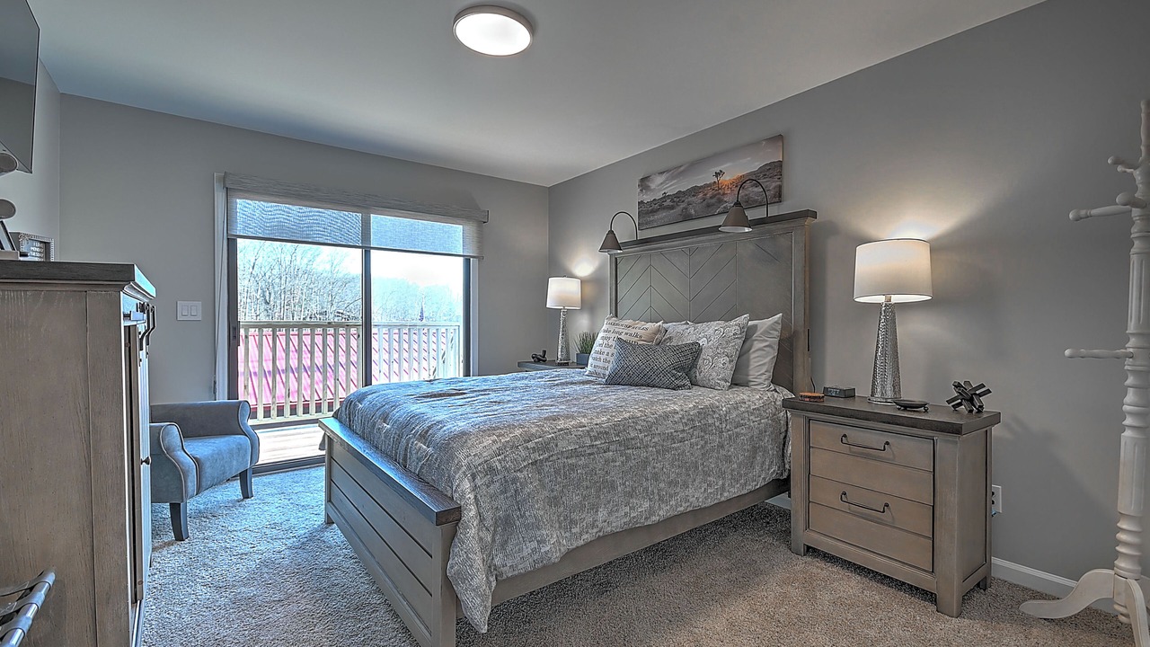 Photo of Bedroom in Oak Grove