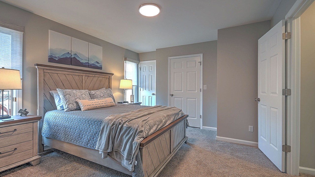 Photo of Bedroom in Oak Grove