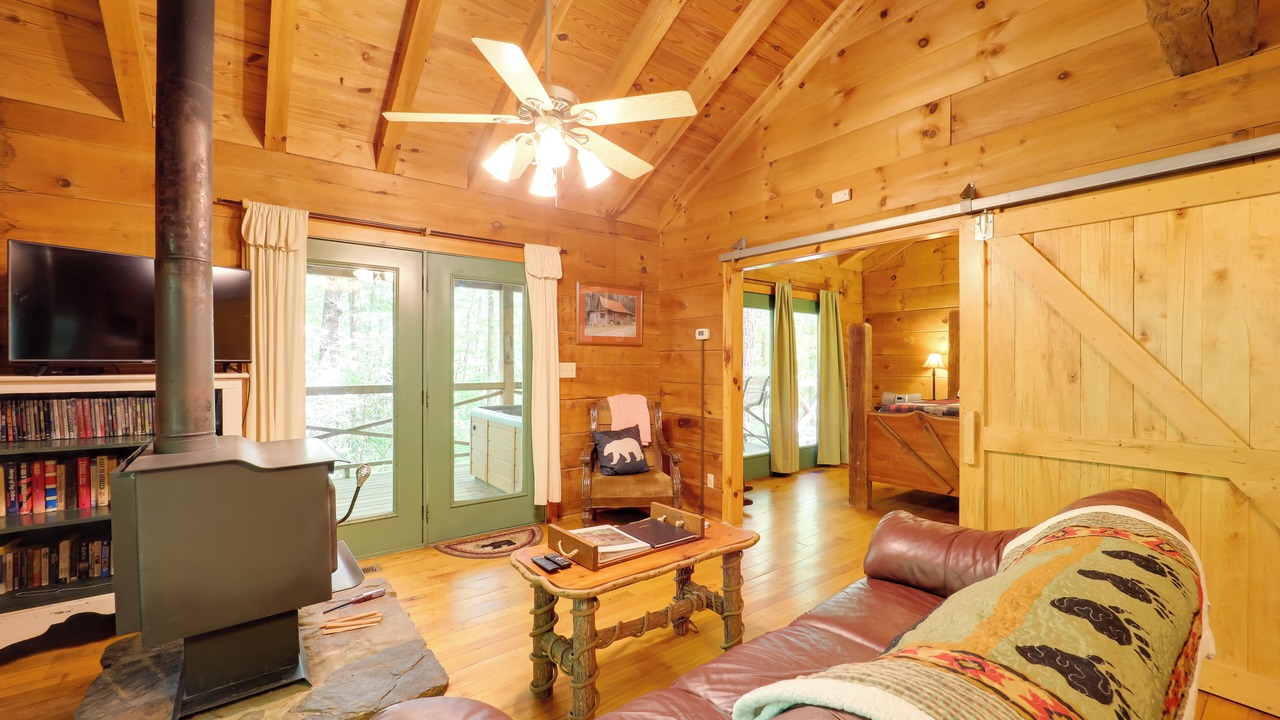 Photo of Livingroom in Vein Mountain