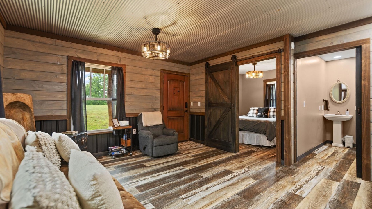 Photo of Bedroom in Rogers
