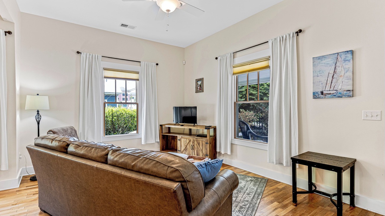Photo of Livingroom in Brevard
