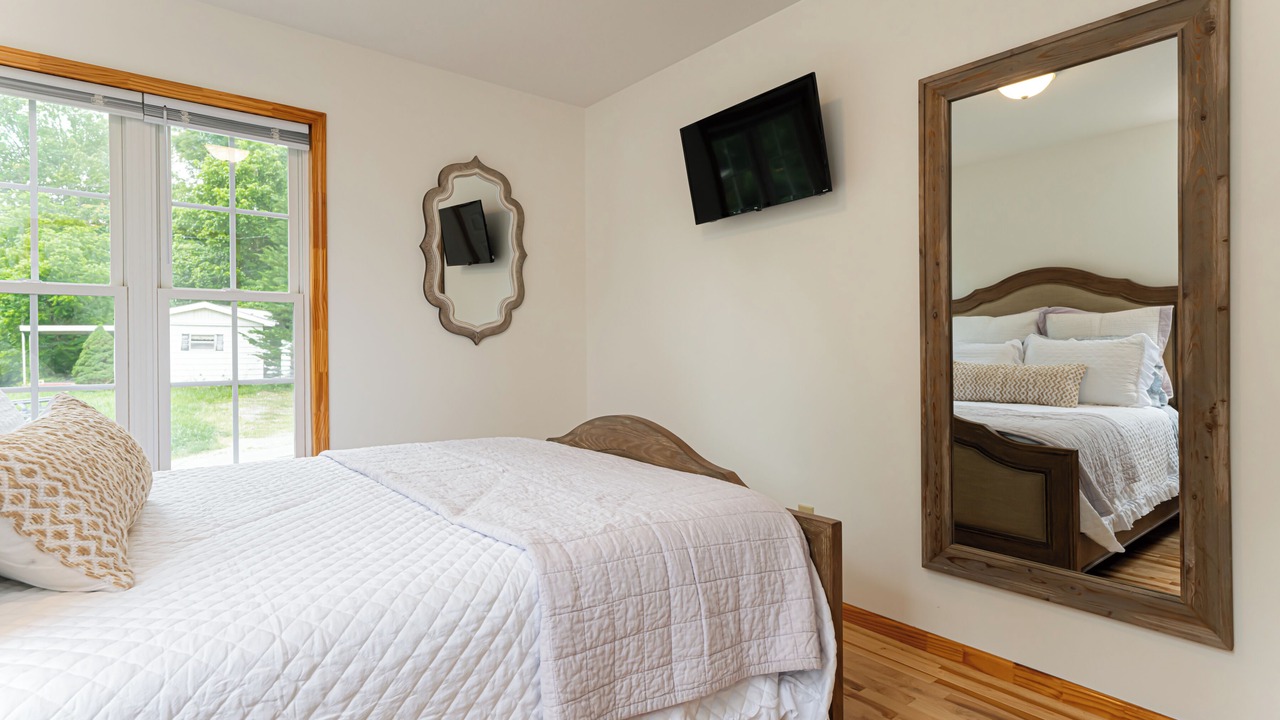 Photo of Bedroom in Woodfin