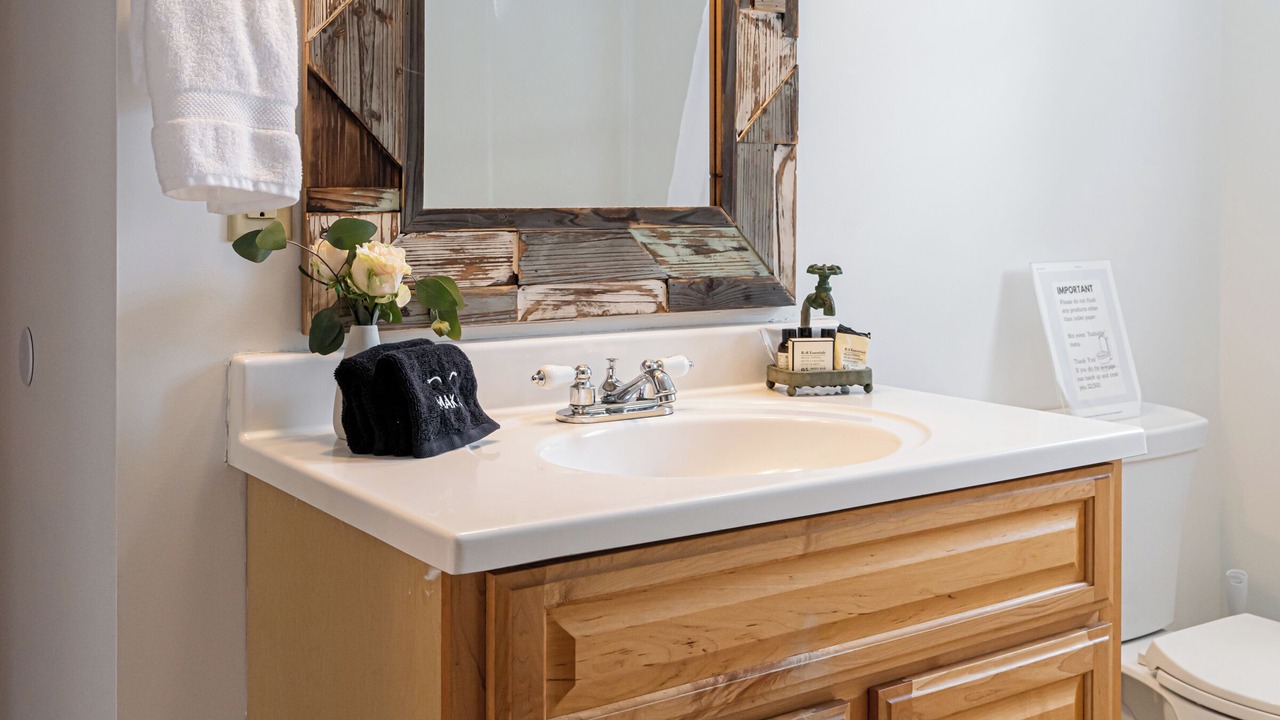 Photo of Bathroom in Woodfin