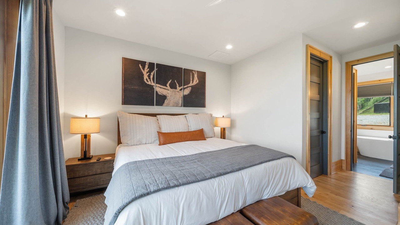 Photo of Bedroom in Elk Park