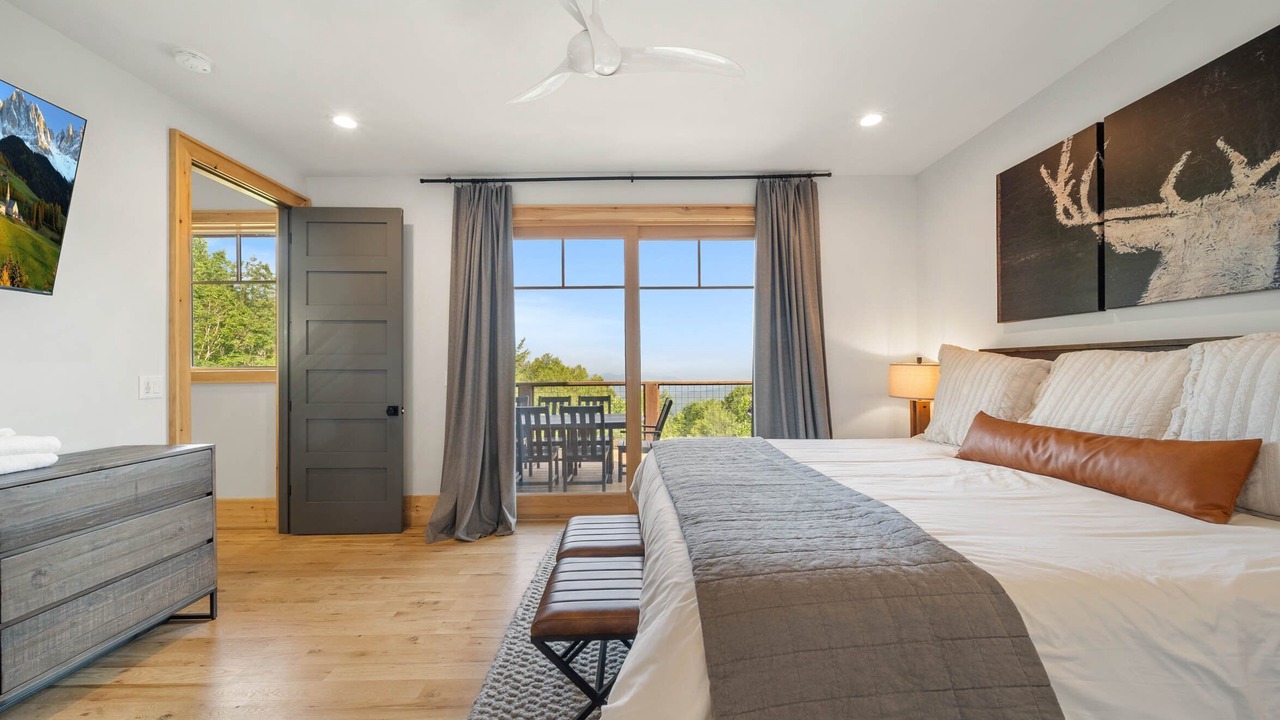 Photo of Bedroom in Elk Park