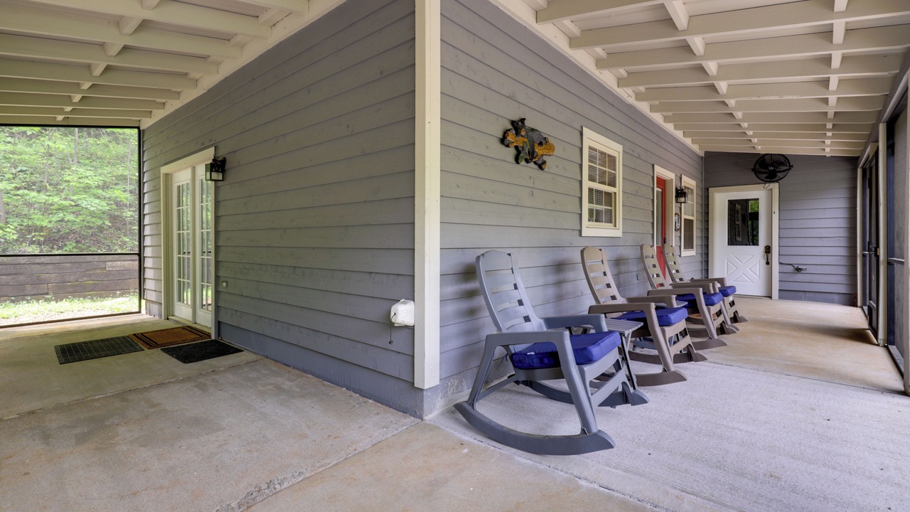 Photo of Patio Balcony in Knox County