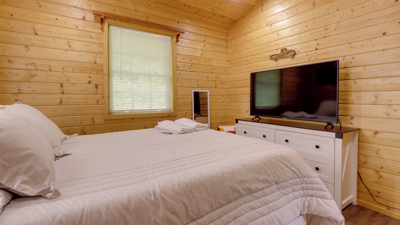 Photo of Bedroom in Knox County