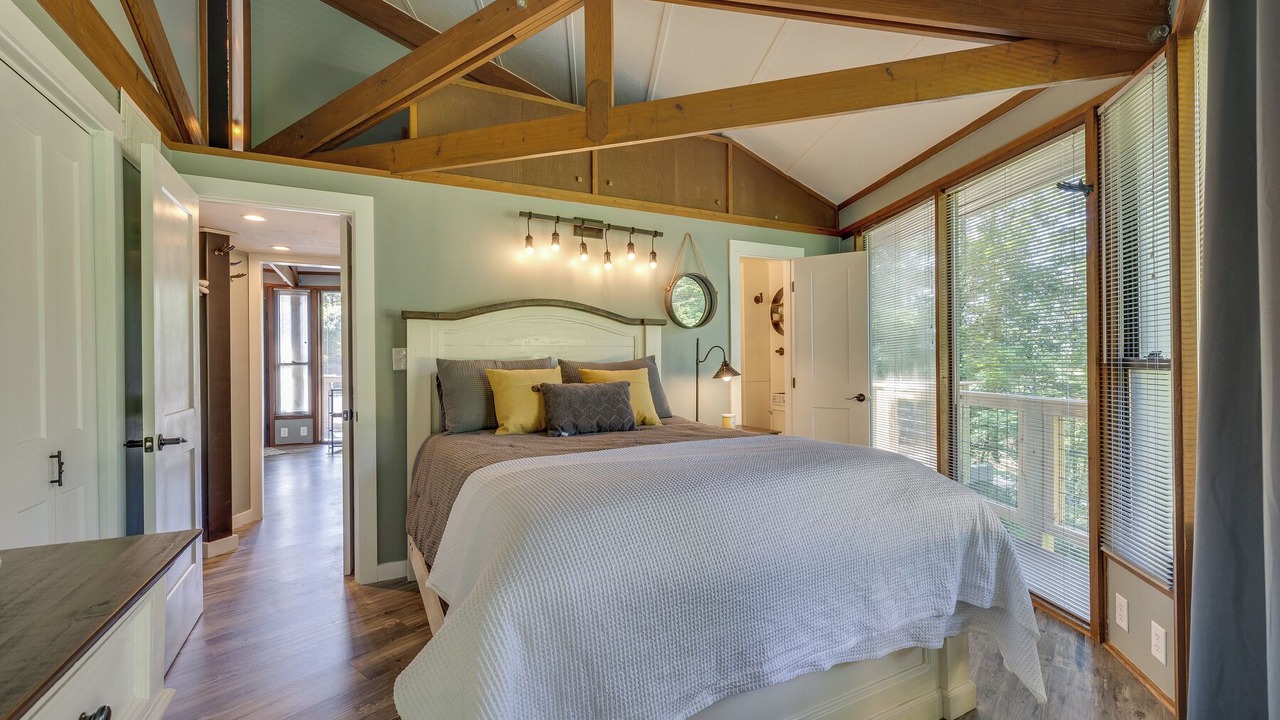 Photo of Bedroom in Bristol