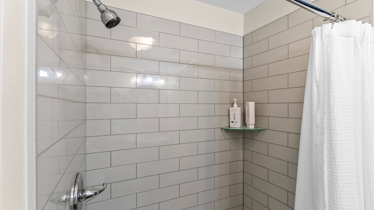 Photo of Bathroom in Nebo