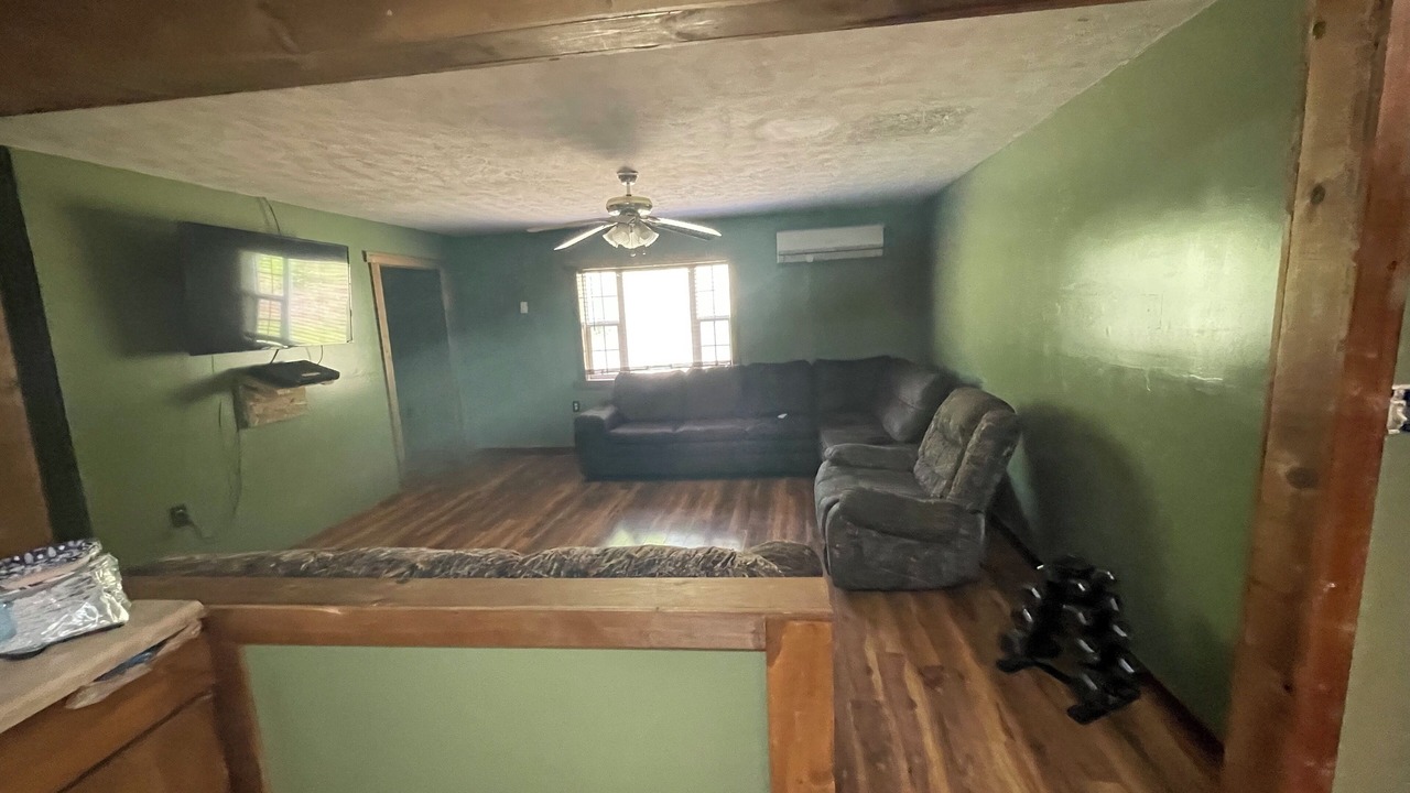 Photo of Livingroom in Wallingford