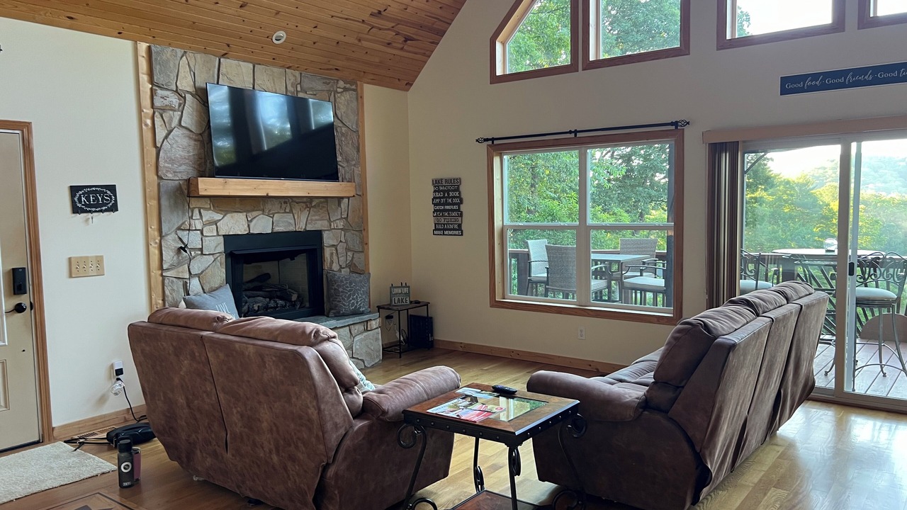 Photo of Livingroom in Lake Lure