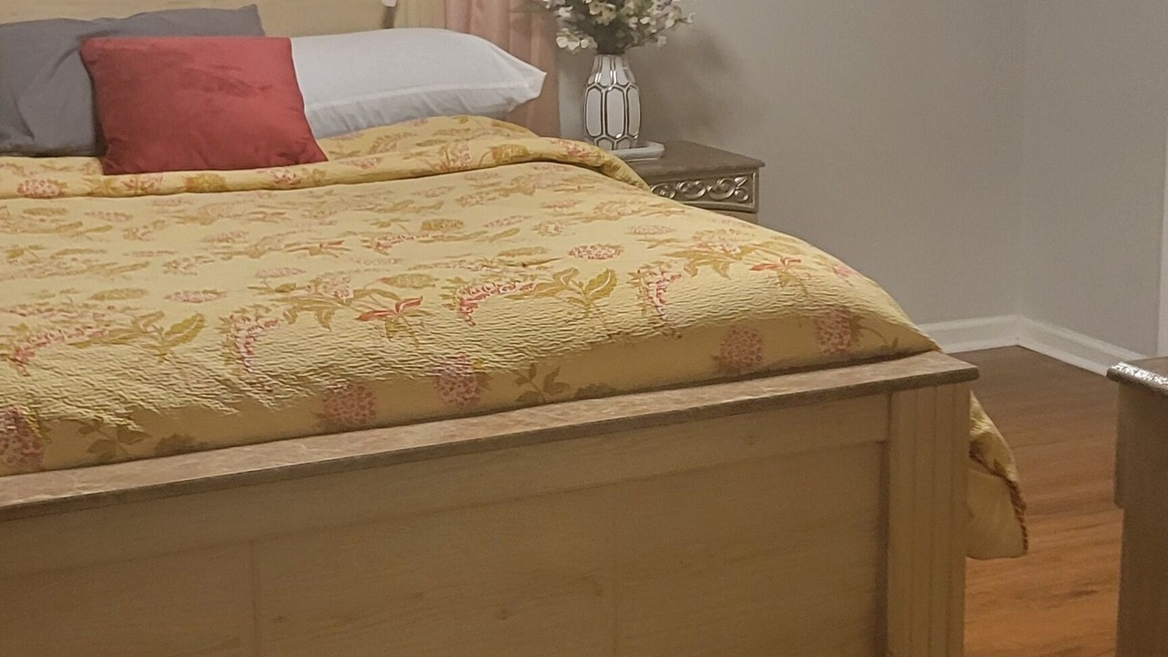 Photo of Bedroom in Forest City